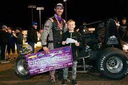 Williams takes 'Salute to Indy' at Perris