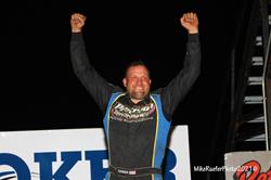 Eckrich Outduels Cooney in Caution-Free Hoker Late Model Thriller at Davenport