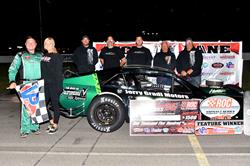 CHUCK HOSSFELD WINS RACE OF CHAMPIONS ASPHALT SPORTSMAN MODIFIED SERIES EVENT  WITH WIN ON “TRIBUTE TO STEVE ROSS” AT SPENCER SPEEDWAY PRESENTED BY WI