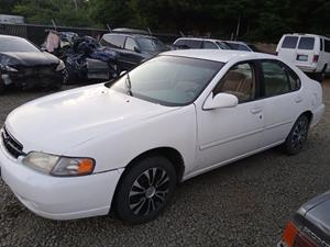 1998 Nissan Altima
