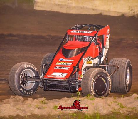 Shane Cottle Victorious in POWRi WAR with Last Lap Pass