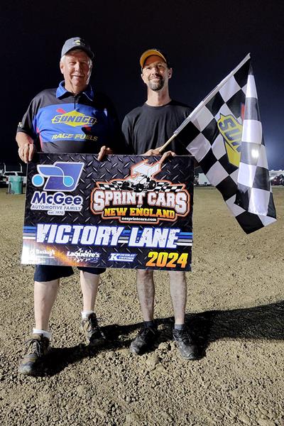 Hull, Tanner Split SCoNE Wins in Rainy Dirt Duels at NHMS Flat Track