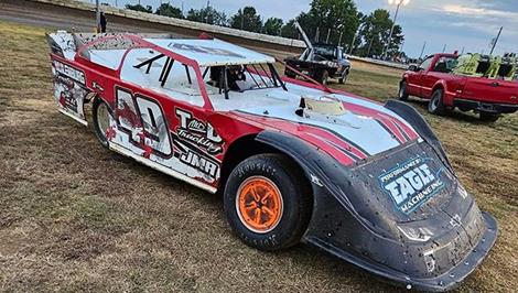 Andy Bryant Blanket’s Field in Revival Dirt Late Model Series Win at Humboldt