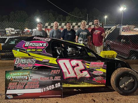 Logan Brown wins at Clarksville Speedway