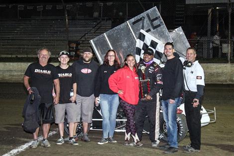 Chris Crowder Claims POWRi Lightning Sprint Nationals Championship Night Victory