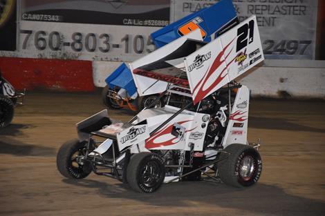 MICHNOWICZ CAPTURES 2ND POWRi CALIFORNIA LIGHTNING SPRINT CAR WIN OF 2019!