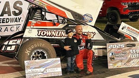 Sam Hafertepe Jr Snags Win with POWRi 410 Outlaw & Elite Sprints at Texas Motor Speedway Dirt Track