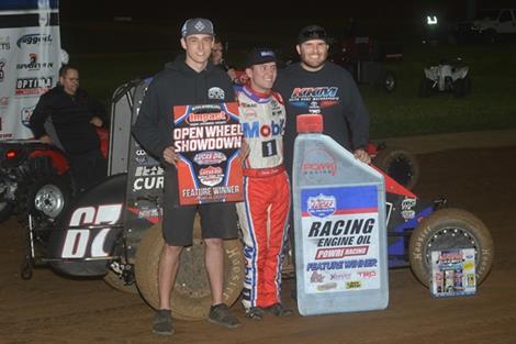 SEAVEY STEALS LATE WIN AT LUCAS OIL