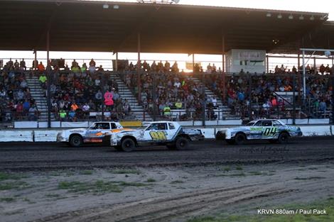 Dawson County Raceway Greeted With Packed House On Opening Night