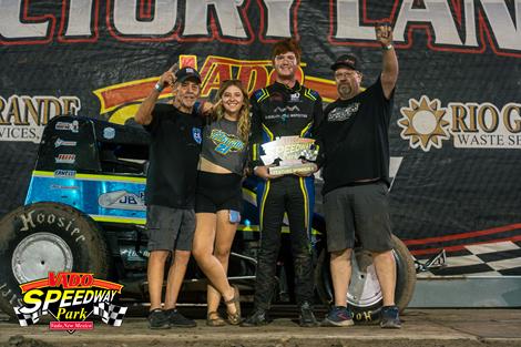 Caleb Stelzig Returns to Victory Lane with Sunset Grill POWRi Vado Non-Wing Sprints