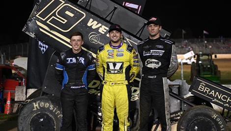 Ayrton Gennetten Astonishes with POWRi 410 Outlaw Sprint Victory at Lake Ozark Speedway