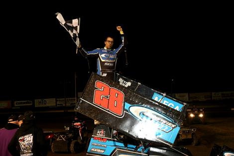 Poirier Wows in SCoNE Opener at Airborne Park Speedway