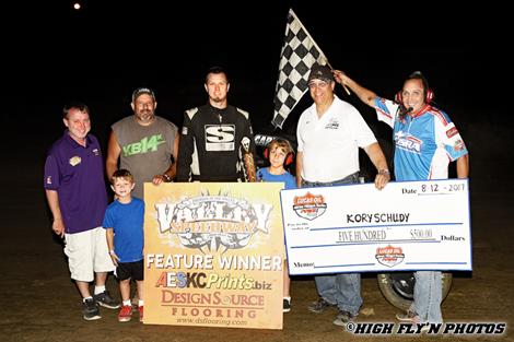 Schudy, Isaacs fly Valley Speedway checkers