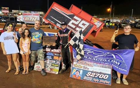 Kyle Amerson raced to his career-first USCS Outlaw Thunder Tour win in Helton Memorial at Dixie speedway on Saturday