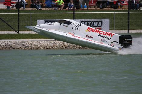 NGK Spark Plugs Announces the Primary Sponsorship of “The NGK Spark Plugs Formula 1 Powerboat Championship”