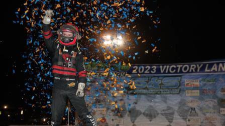 Midget Madness Returns to Merced Speedway Featuring The NOS Energy Drink USAC National Midget Series