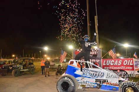 Raidart Wins wingLESS on IRA Founders Night