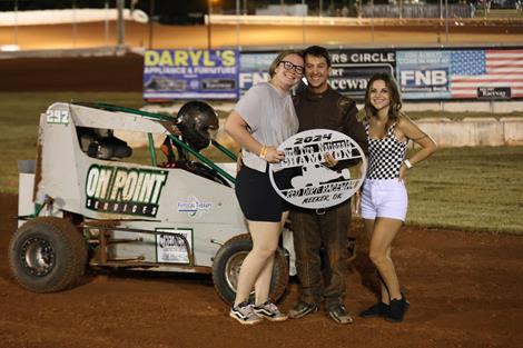 Dillon Berglan Dominates the Turf Tire Nationals at Red Dirt Raceway!