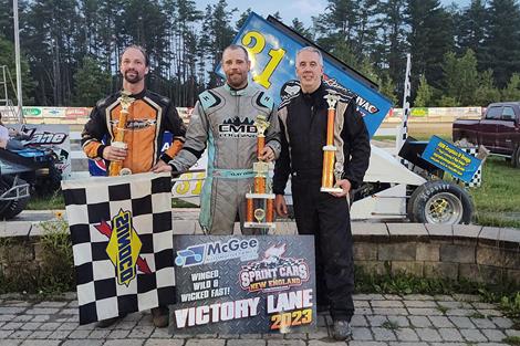 Dow Defeats Donnelly in Wild SCoNE Finish at Bear Ridge Speedway