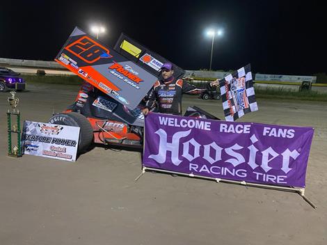 Davey Franek collects $3000 USCS Snow-Free Sprint Car Winternationals finale at Hendry County