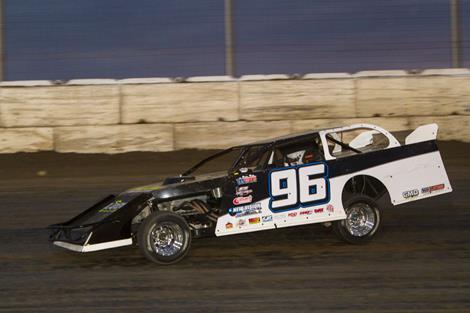 Whitwell cashes in at Humboldt Speedway Modified Classic