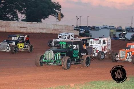 NOW600 Sooner State Dwarf Cars Heading to Red Dirt Raceway on Friday Night