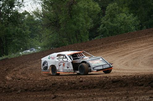 Cox Looks To Wow Competition At 2015 Wild West Modified Shootout