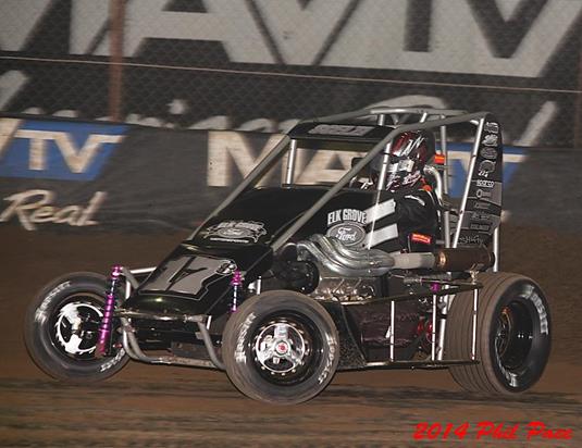 Scelzi Generates Smiles Before, During and After His First-Ever Chili Bowl