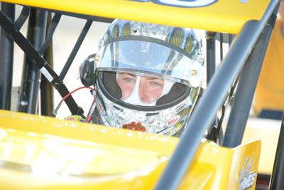 Tracy Hines Looks to Wrap up USAC Midget Title at Turkey Night Grand Prix
