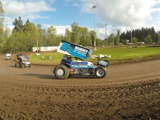 Dills Places Seventh at Cottage Grove in Sprint Car Debut