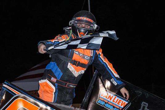 Hutton Beats 24 Drivers Plus Mother Nature In Season Opener at Thunder Mountain