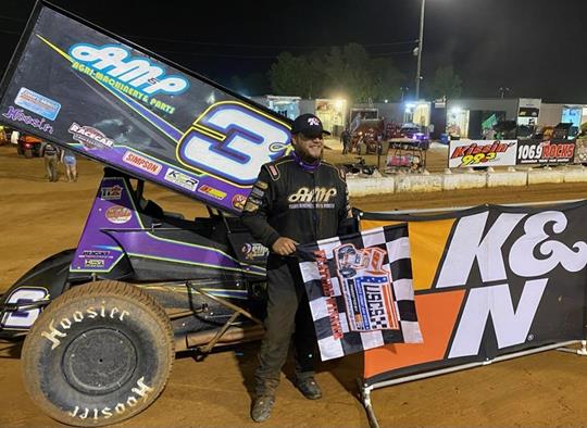 A.J. Maddox hustles to USCS Alabama Sprint Car Nationals win on Saturday at East Alabama Motor Speedway