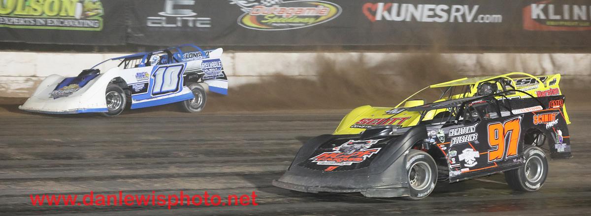 Seubert Calf Ranches Late Models in action