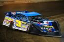 Shirley Digs Through World of Outlaws Illini 100