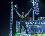 WEYANT WIRES TRI-CITY DEBUT FOR 14TH-CAREER WAR WI
