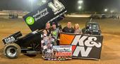 Mallett charges to USCS Sprint Car Mania