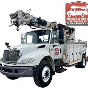 2006 International 4400 Altec 45' Digger