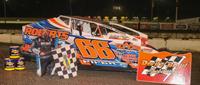 Piper Outlasts Full Field in Sunday Win at the Bow...