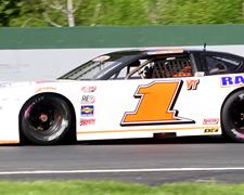 Hallstrom Shows Speed at Thunder Road Before