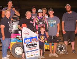 Aubrey Smith Shines in POWRi 600cc Outlaw Non-Wing