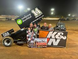Mallett charges to USCS Sprint Car Mania IX win at