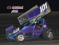 McGillivray the hard charger at Rapid Speedway