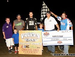 Schudy, Isaacs fly Valley Speedway checkers