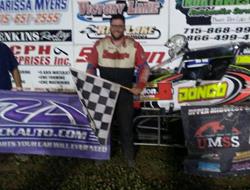 Mike Mueller Tops Exciting Traditional Sprint Car