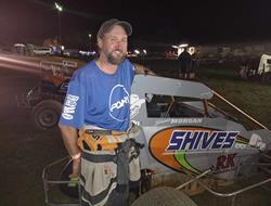 Shane Morgan Wins POWRi Illinois Midget Racing Ass