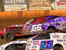 Tight Budweiser IMCA Modified Point Battle At SSP;
