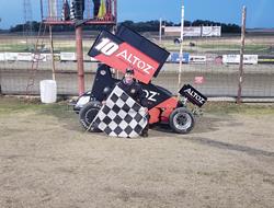 Alex Truscinski Gets First Win in POWRi MKLS 2021