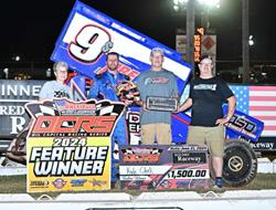 Clark Captures Mike Peters Freedom 40 Classic