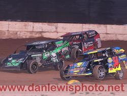 An Outstanding Opening Night at Outagamie Speedway
