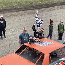 Doell Takes Fast Feature, M. McDonald and Alcock Claim Season Ope